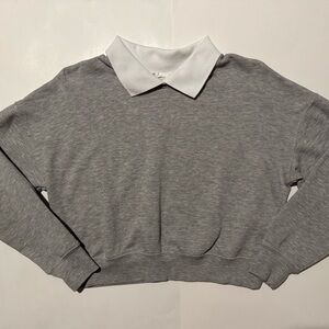 Hippie Rose Gray Crew Neck with White Collar